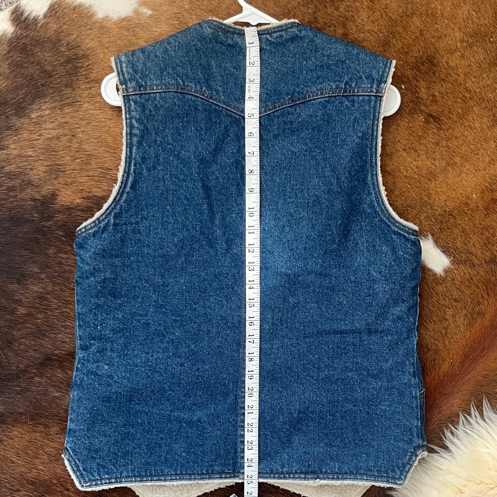 Vintage Levi's Dark Blue Denim Vest with Shearling Lining - Picture 2 of 8